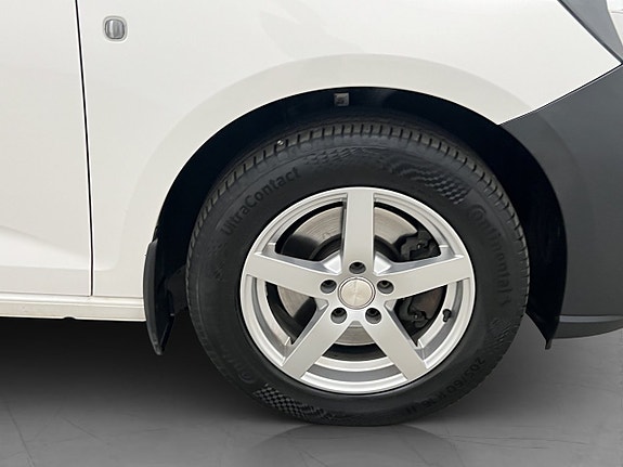 Volkswagen Caddy Maxi 30 of 30