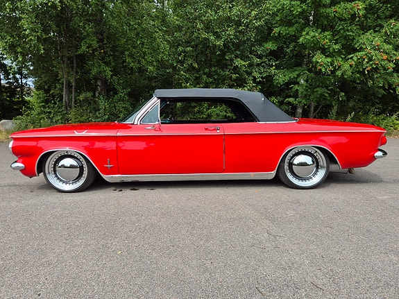 Chevrolet Corvair 2 of 5