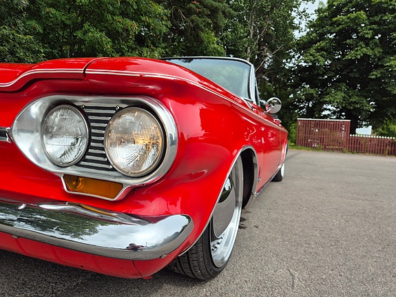 Chevrolet Corvair 3 of 5
