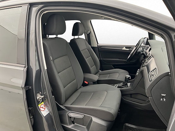 Volkswagen Golf Sportsvan 15 of 29