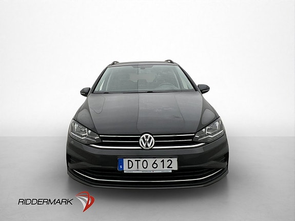 Volkswagen Golf Sportsvan 2 of 5