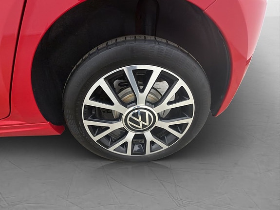 Volkswagen UP! 29 of 30