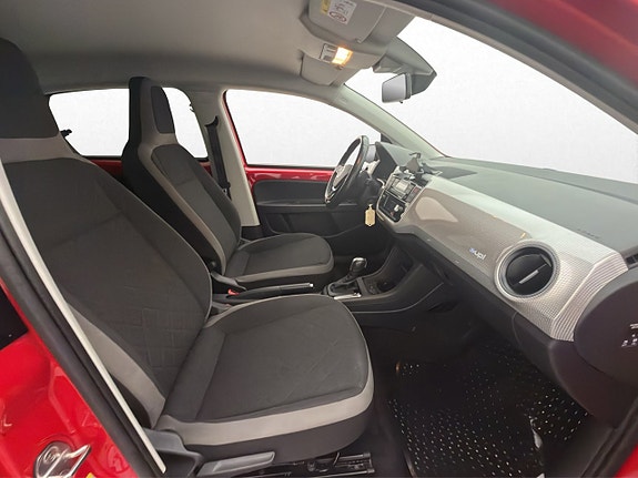 Volkswagen UP! 24 of 30