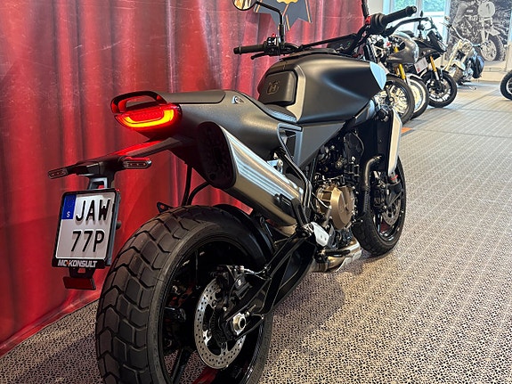Husqvarna 801 SVARTPILEN 6 of 16