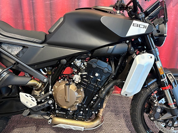 Husqvarna 801 SVARTPILEN 4 of 16