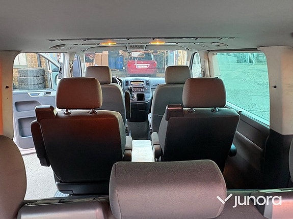 Volkswagen Multivan 12 of 13