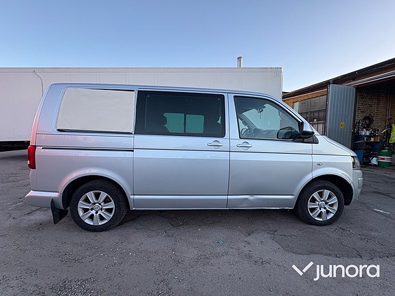 Volkswagen Multivan 5 of 5