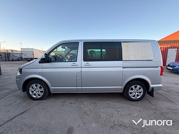 Volkswagen Multivan 3 of 5