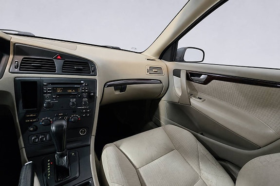 Volvo V70 22 of 23