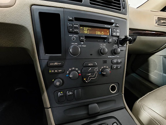 Volvo V70 20 of 23