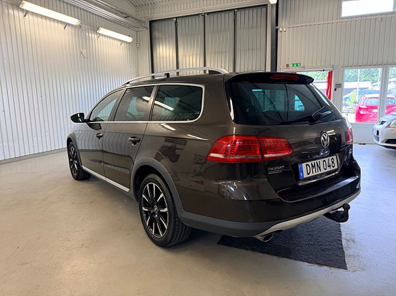 Volkswagen Passat Alltrack 5 of 5