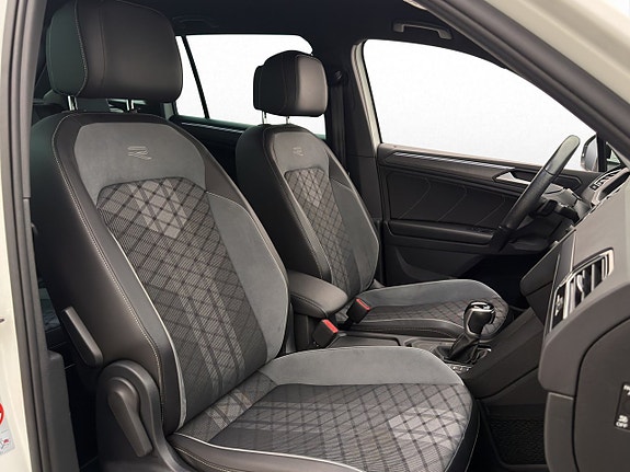 Volkswagen Tiguan 23 of 30