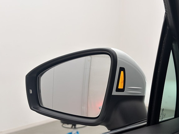 Volkswagen Tiguan 10 of 30