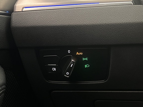 Volkswagen Passat 15 of 30
