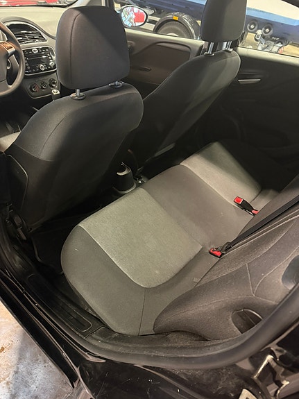 Fiat Punto 7 of 8