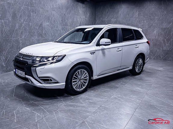 Mitsubishi Outlander 3 of 5