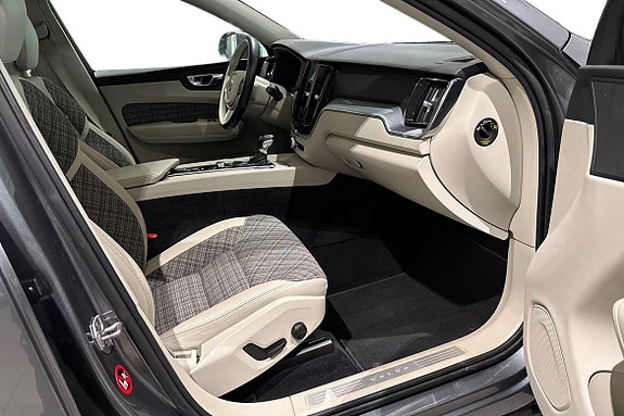 Volvo XC60 7 of 26