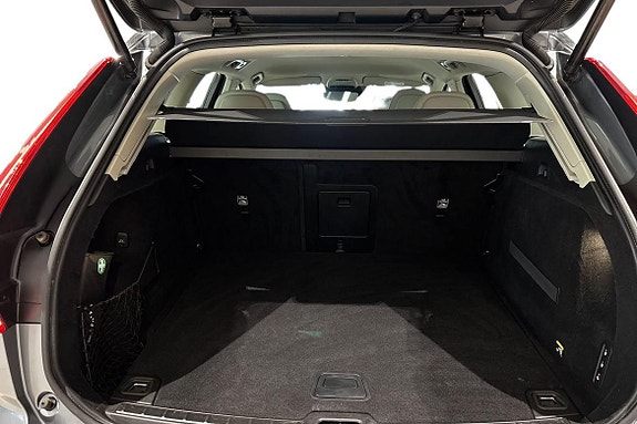 Volvo XC60 12 of 26