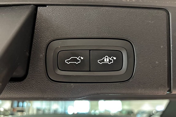 Volvo XC60 19 of 26