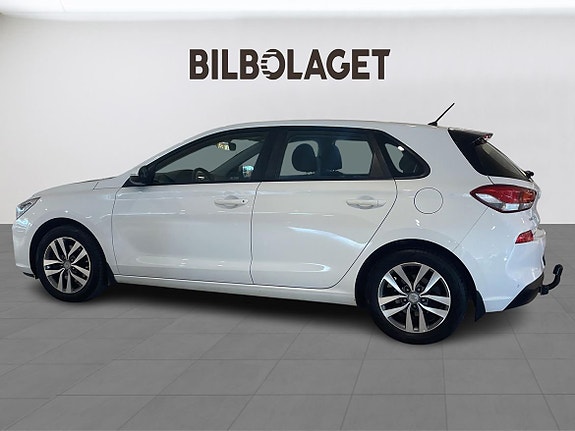 Hyundai i30 2 of 15
