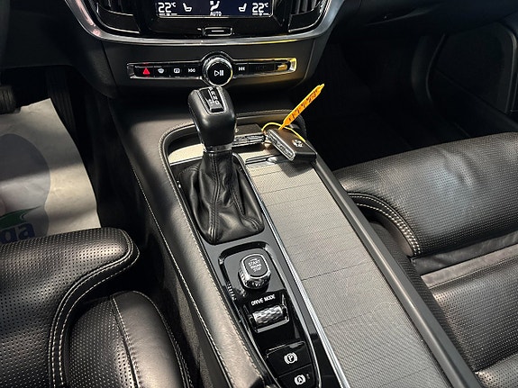 Volvo V90 Cross Country 15 of 30