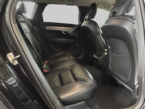 Volvo V90 Cross Country 20 of 30