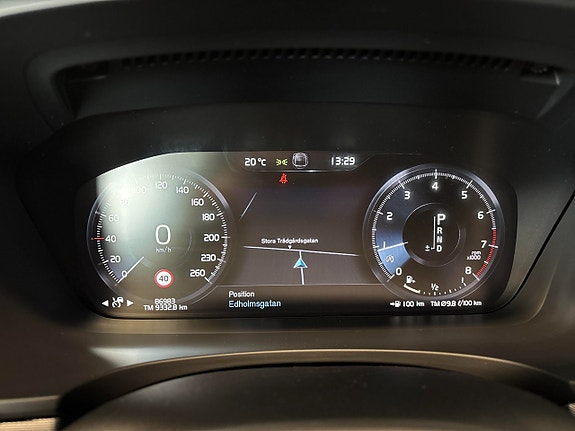 Volvo V90 Cross Country 12 of 30