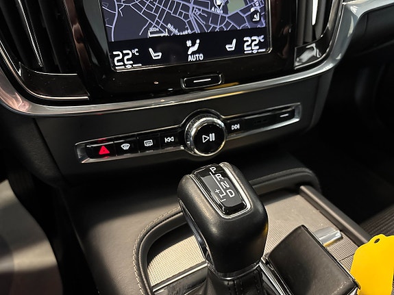 Volvo V90 Cross Country 14 of 30