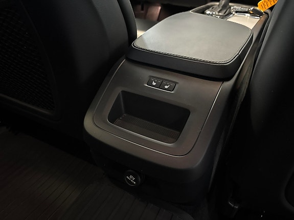 Volvo V90 Cross Country 21 of 30