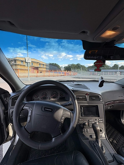Volvo XC70 7 of 10