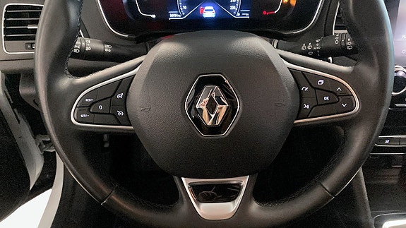 Renault Megane 10 of 13