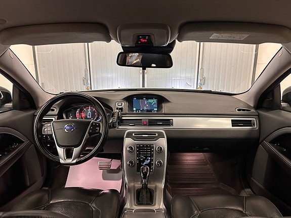 Volvo XC70 24 of 30