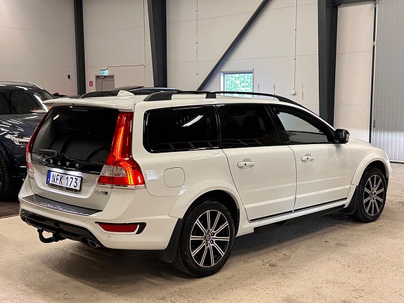 Volvo XC70 5 of 5