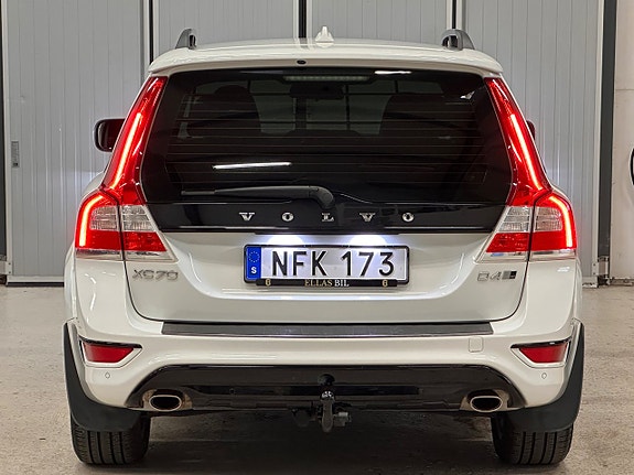 Volvo XC70 3 of 5