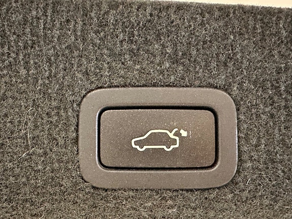 Volvo XC70 16 of 30