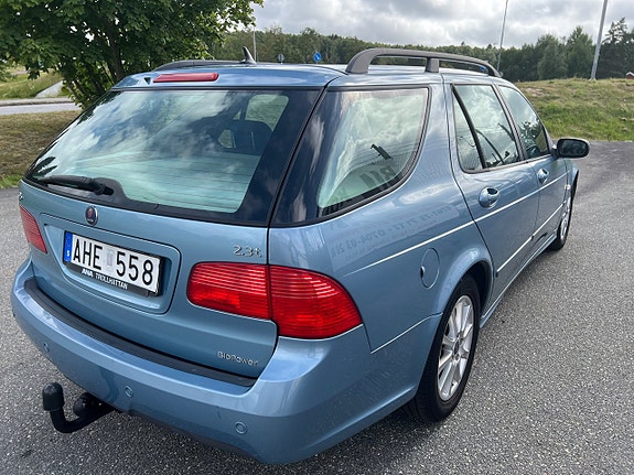 Saab 9-5 3 of 5