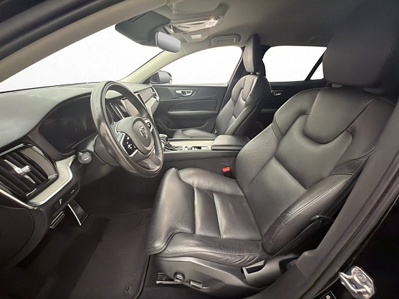 Volvo V60 14 of 30