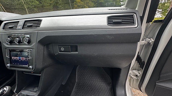 Volkswagen Caddy 10 of 12