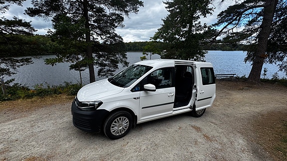 Volkswagen Caddy 12 of 12