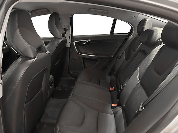 Volvo S60 7 of 15