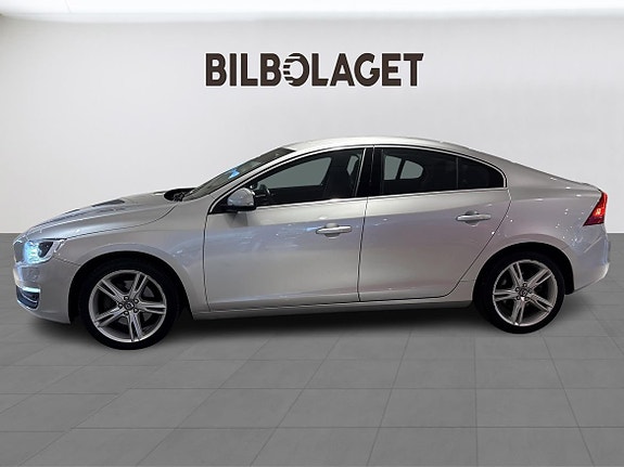 Volvo S60 2 of 15