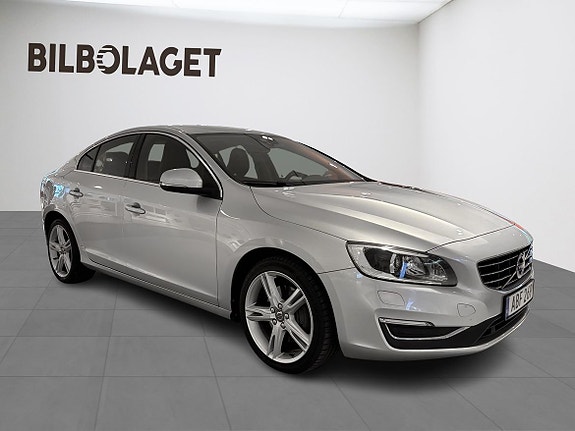 Volvo S60 5 of 15