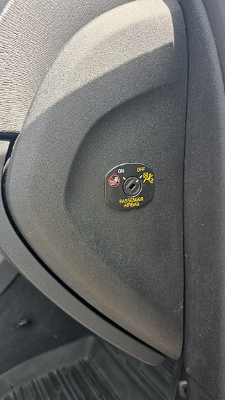 Volvo V40 13 of 22