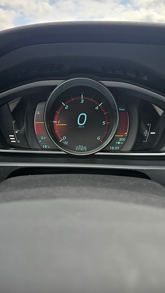 Volvo V40 6 of 22
