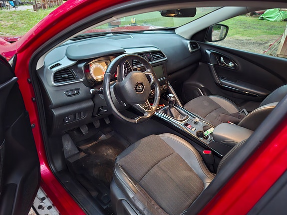 Renault Kadjar 2 of 5