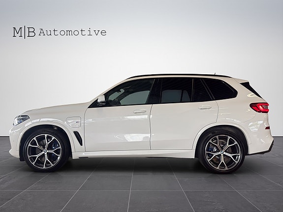 BMW X5 3 of 5