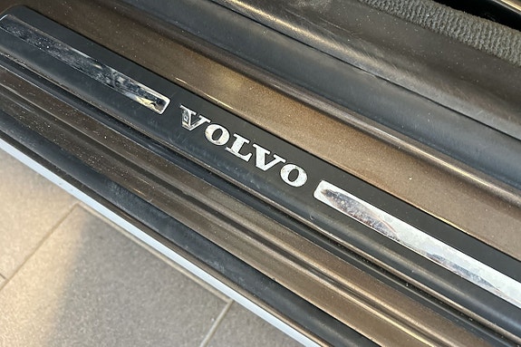Volvo V60 Cross Country 24 of 30