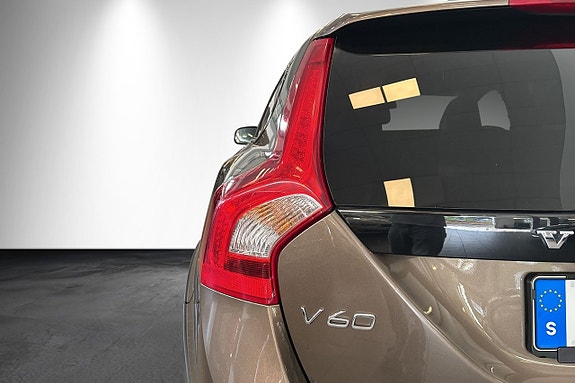 Volvo V60 Cross Country 15 of 30
