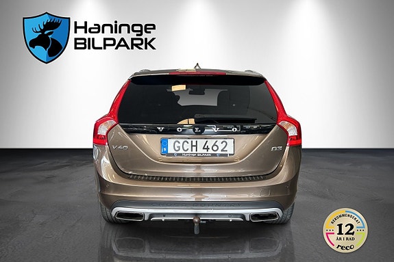 Volvo V60 Cross Country 9 of 30
