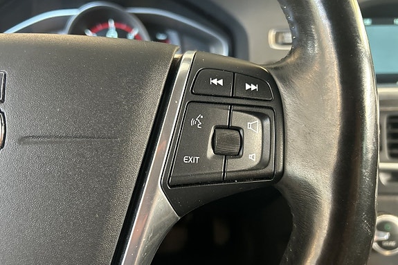 Volvo V60 Cross Country 26 of 30